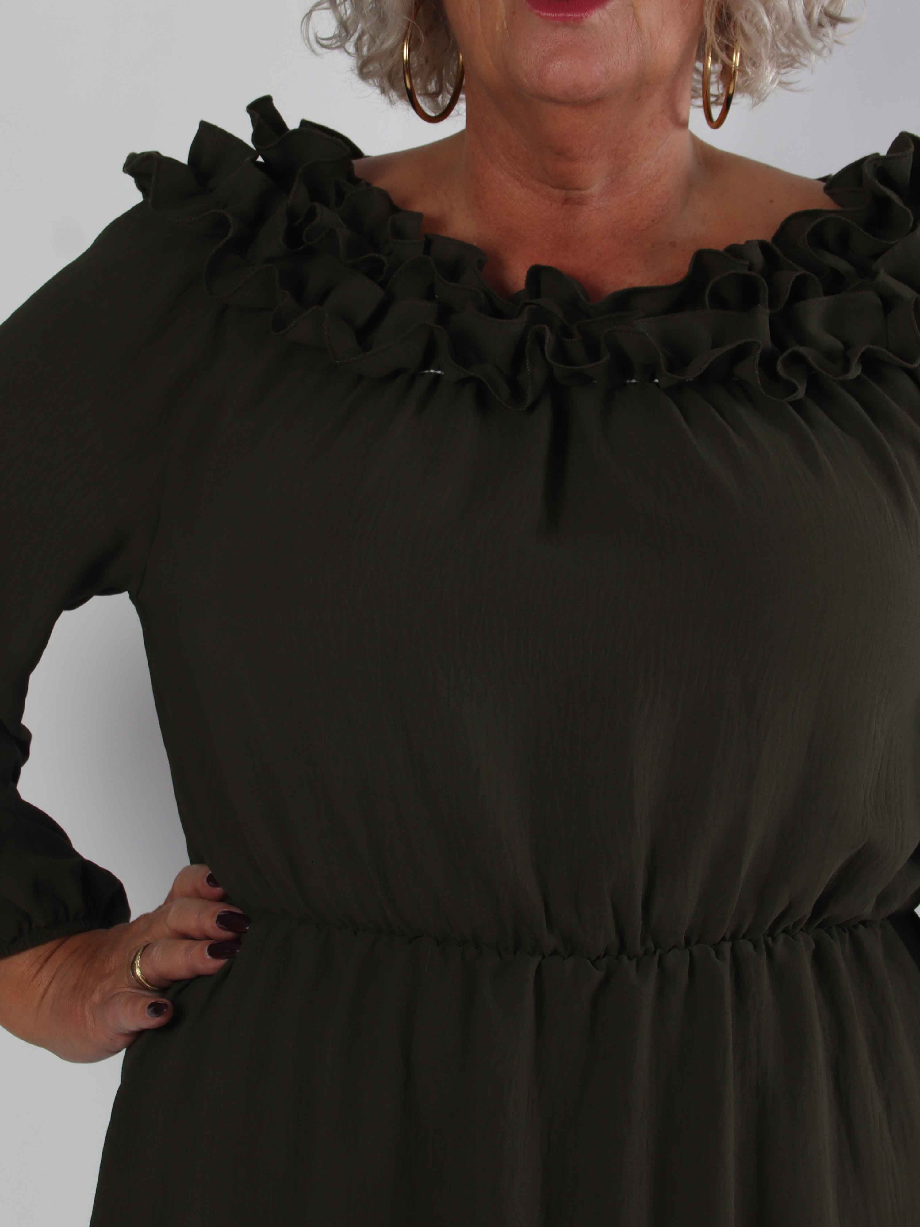 Chili Fitted Dress - Plus size kjole med flæsekant og elastik i taljen